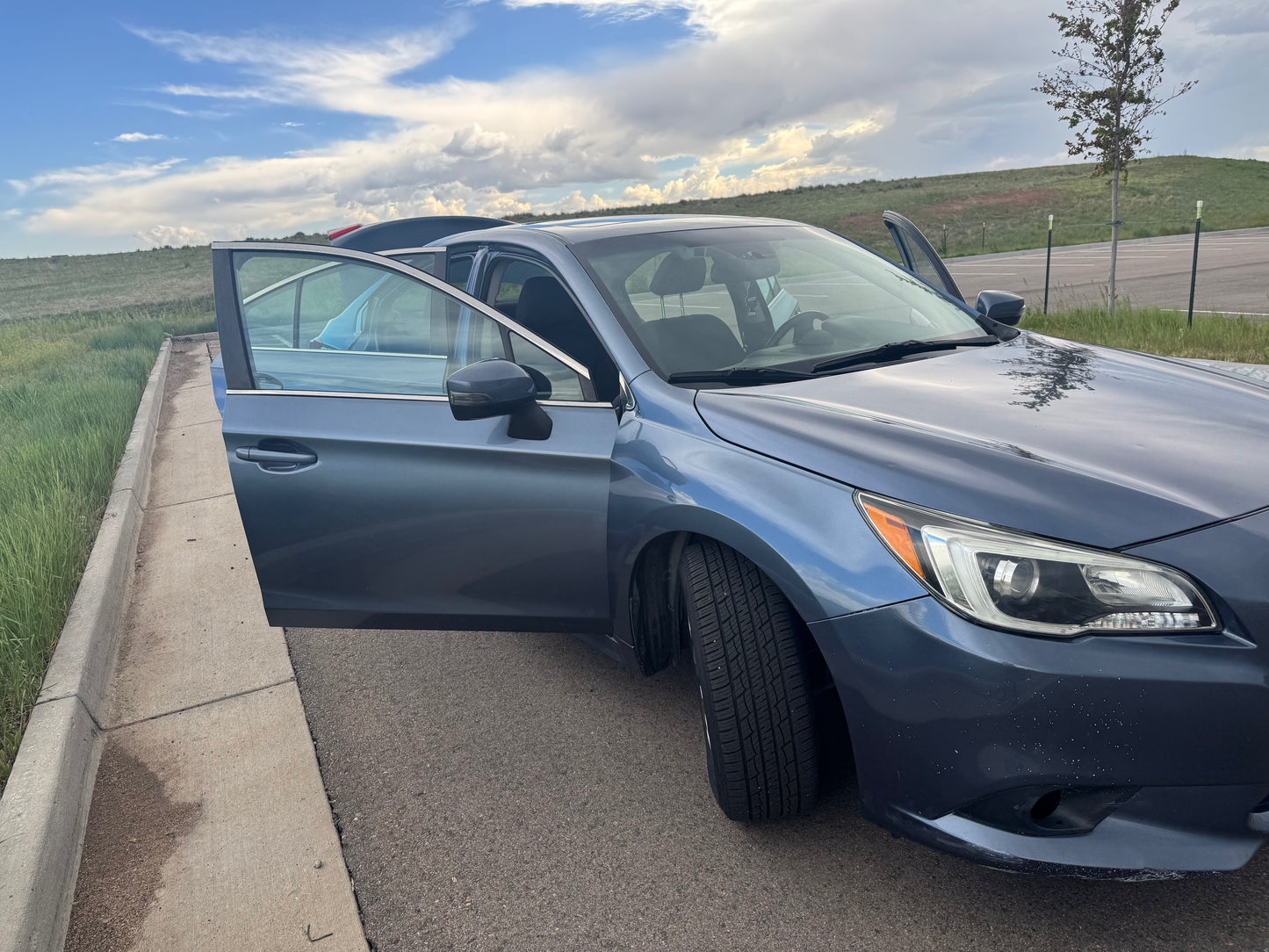2016 Subaru legacy . 2.5i premium sedan 4D