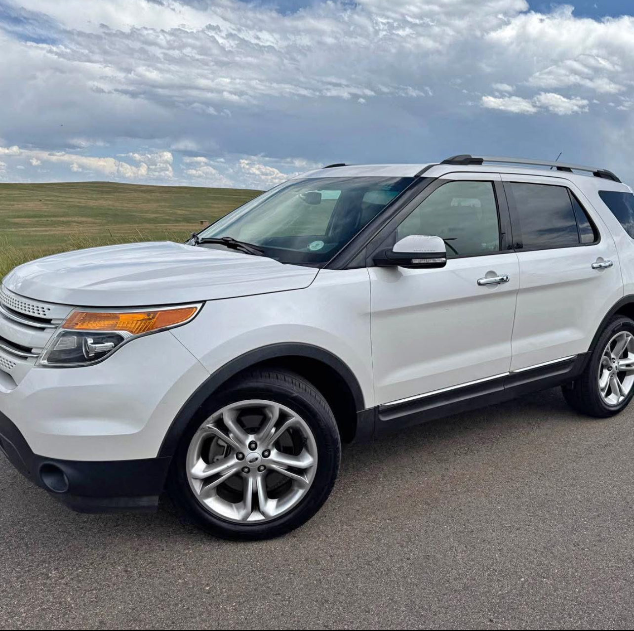 2015 FORD EXPLORER. Limited sport utility 4D