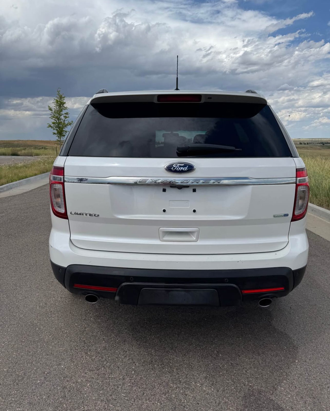 2015 FORD EXPLORER. Limited sport utility 4D