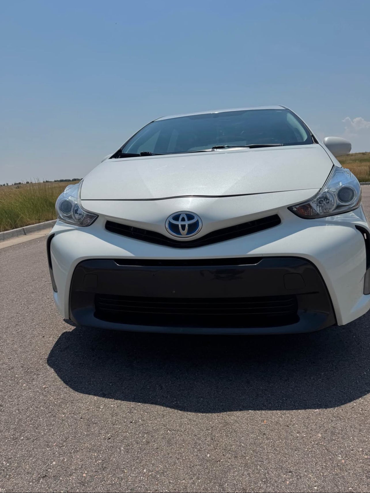 Toyota Prius 2015 V. Four wagon 4D