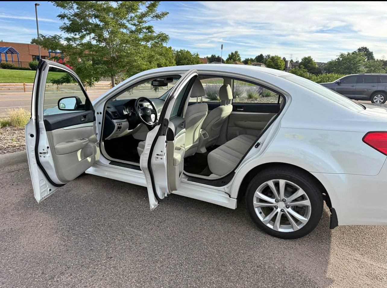 2013 Subaru Legacy · 2.5i Premium Sedan 4D