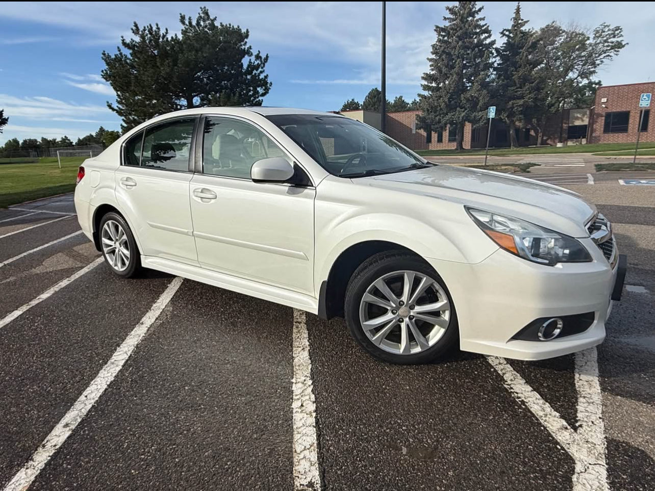 2013 Subaru Legacy · 2.5i Premium Sedan 4D