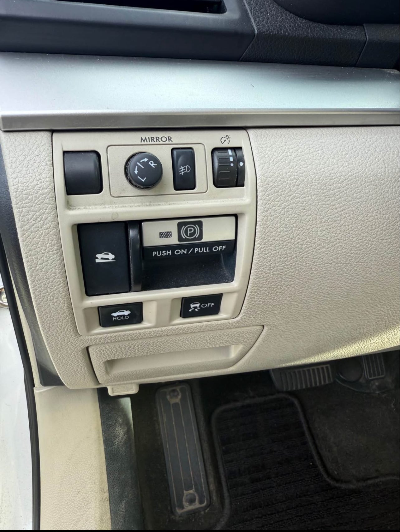 2013 Subaru Legacy · 2.5i Premium Sedan 4D