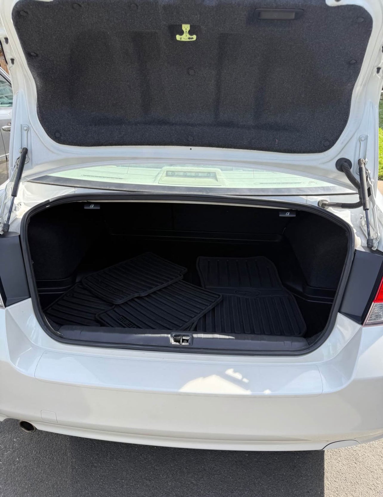 2013 Subaru Legacy · 2.5i Premium Sedan 4D